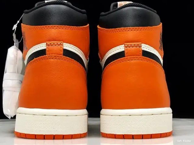 1st Kicks Shoes OW AQ0818-158 x Jordan Off-Louis AJ1 Air 1 0518
